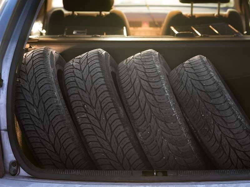 Odmietajú v pneuservise zobrať ojazdené pneumatiky alebo pýtajú poplatok? - AUTOVINY.sk