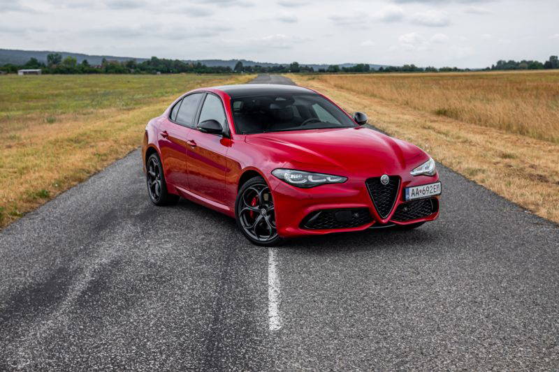 Test Alfa Romeo Giulia Tributo Italiano.