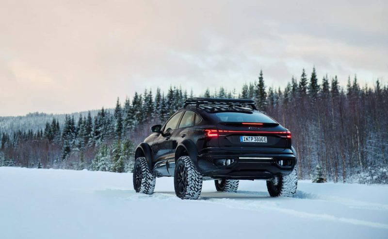 Audi Q6 e-tron offroad už vo februári debutuje s výkonom 380 kW a technológiami, ktoré nadchnú nejedného fanúšika motoršportu.