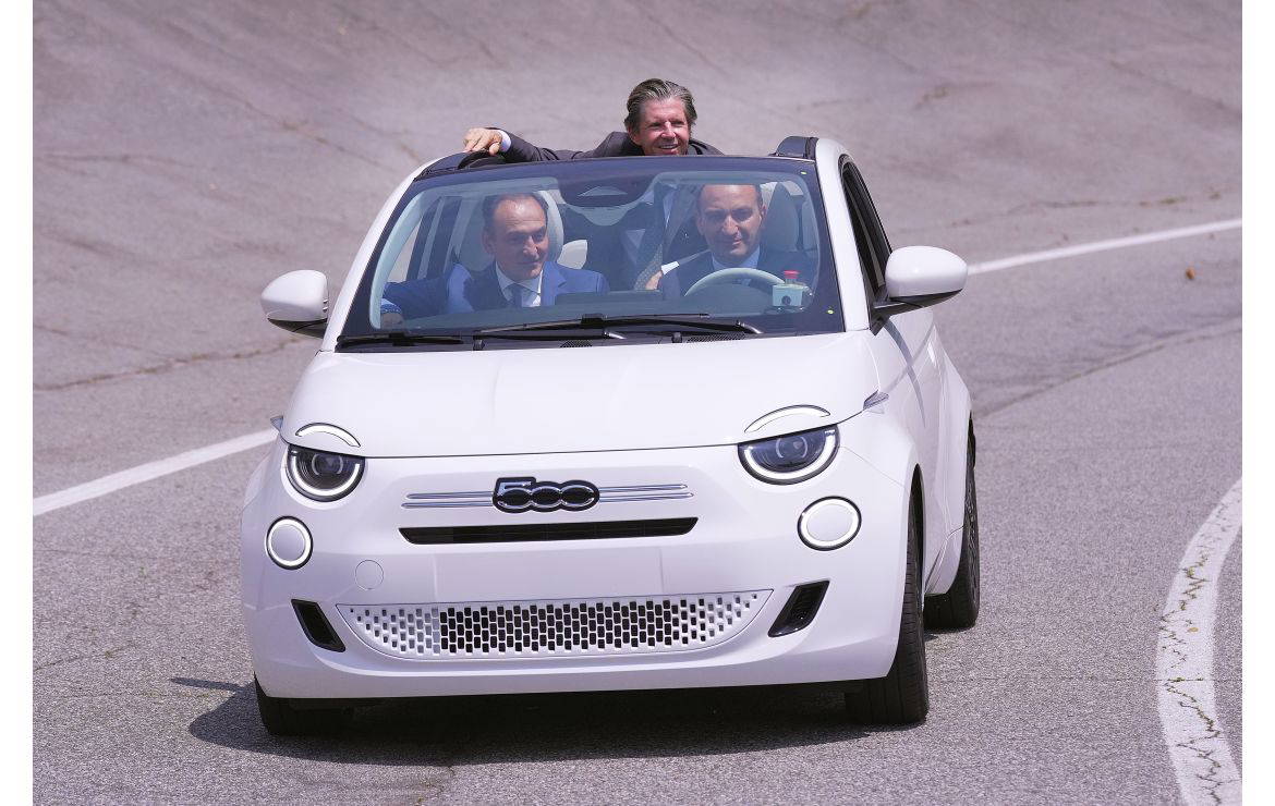 Jeho výroba začne už o mesiac vo výrobnom závode Carrozzerie Mirafiori a dokonca roka 2025 plánuje Fiat vyrobiť 5 000 kusov.