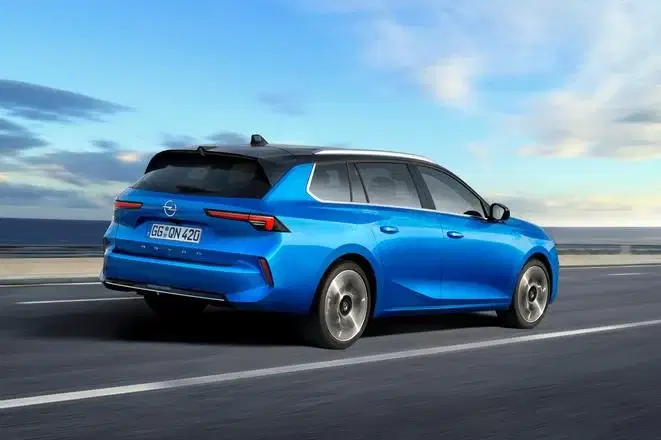 Nová norma Euro 7 od roku 2026 zruší niektoré výhody elektromobilov. Prečo stratia bezemisný status a nebude automaticky čistejšie ako ich spaľovacie náprotivky.